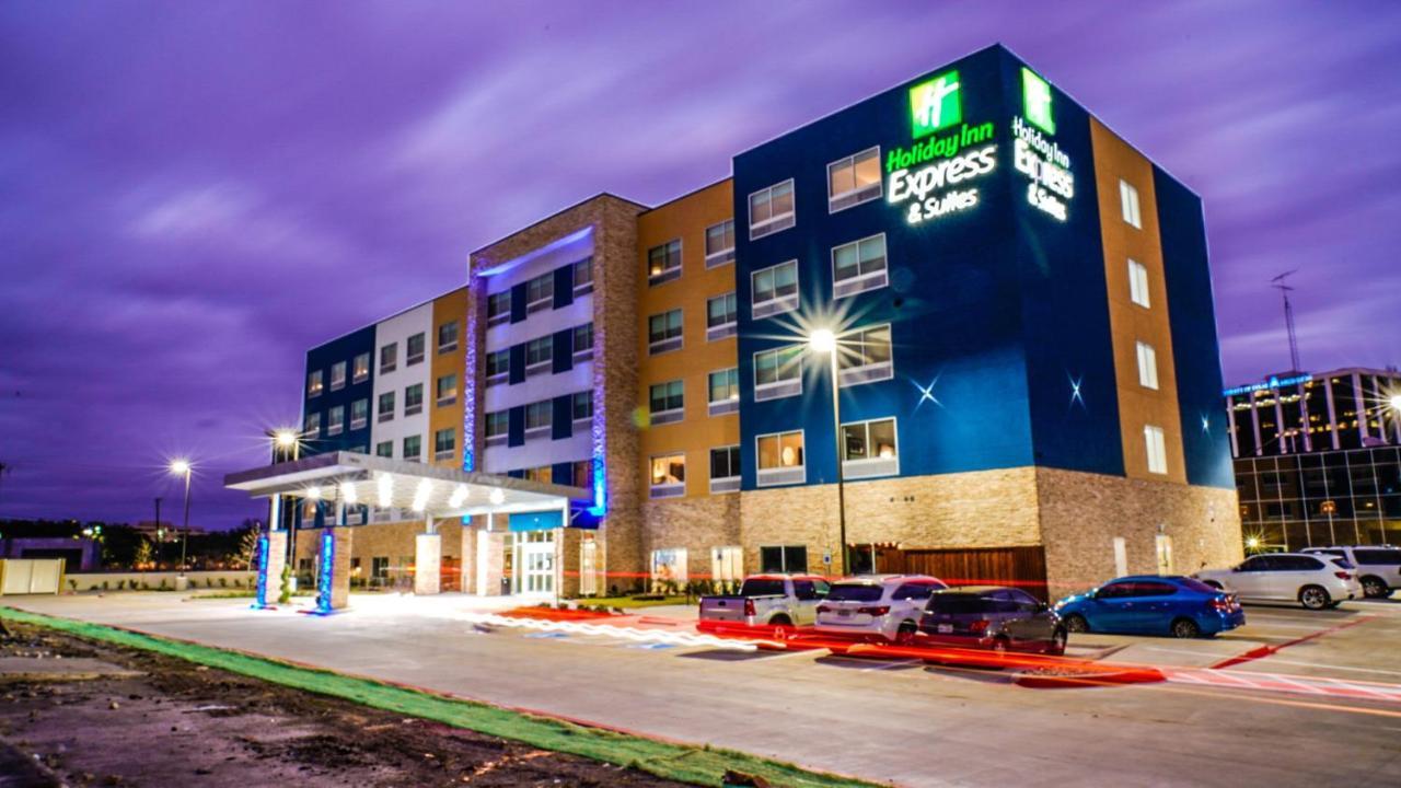 Holiday Inn Express & Suites - Dallas Market Center By Ihg Exterior foto
